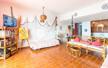 Property slide 21