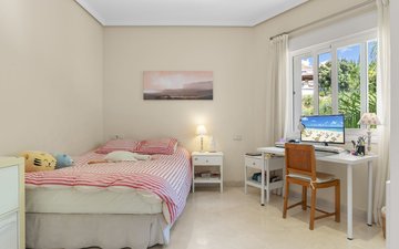 Property slide 17