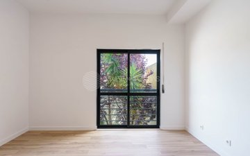 Property slide 22