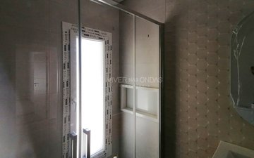 Property slide 17