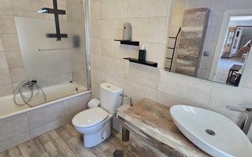 Property slide 32