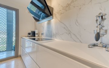 Property slide 18