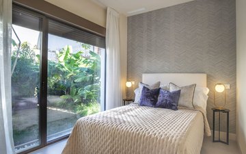 Property slide 31