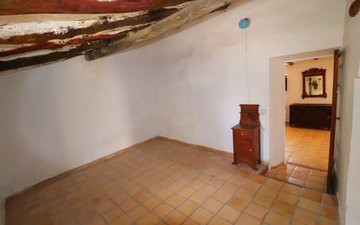 Property slide 21