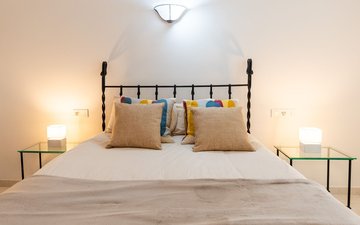 Property slide 18