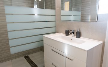 Property slide 21