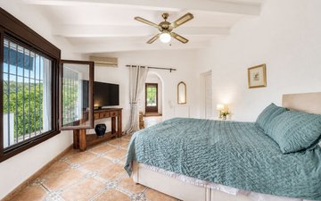 Property slide 22