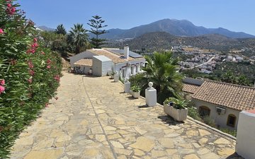 Property slide 35