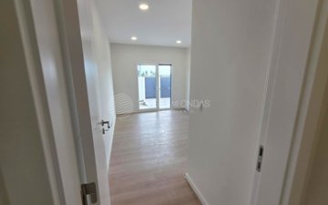 Property slide 33