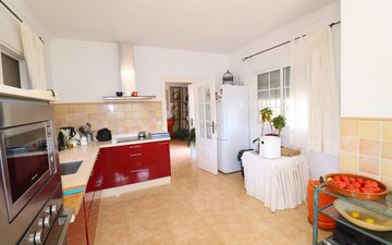 Property slide 16