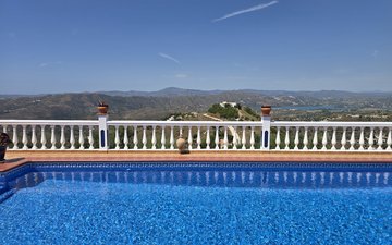 Property slide 8