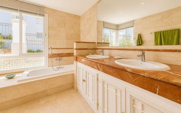 Property slide 25