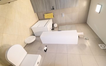 Property slide 19