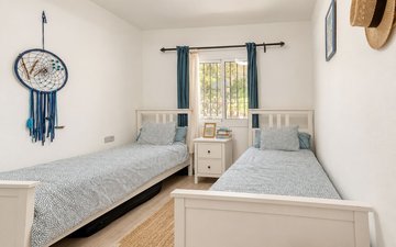 Property slide 19