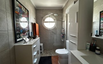 Property slide 21