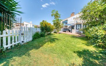 Property slide 32