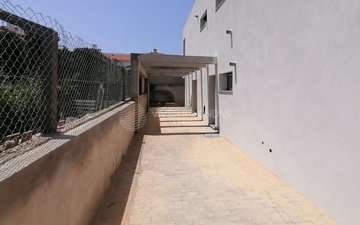 Property slide 22