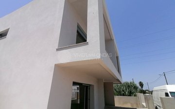 Property slide 20
