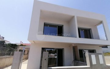 Property slide 21