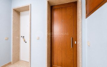 Property slide 25