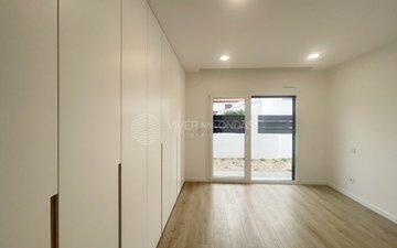 Property slide 20