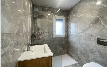 Property slide 22