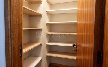 Property slide 22