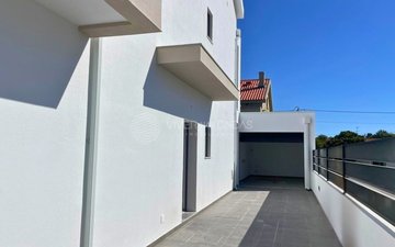 Property slide 30