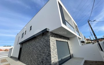 Property slide 21
