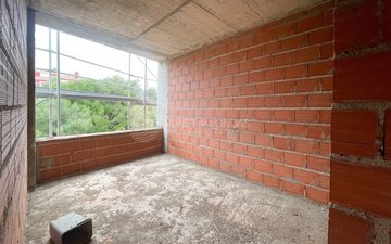 Property slide 35