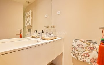 Property slide 19