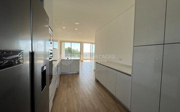 Property slide 6
