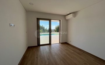 Property slide 15