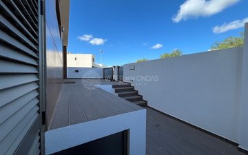 Property slide 22