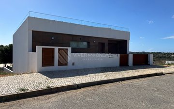 Property slide 25