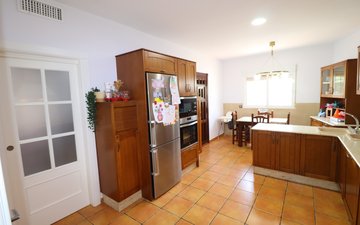Property slide 14
