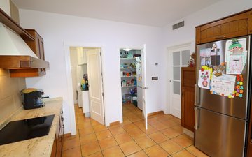 Property slide 16
