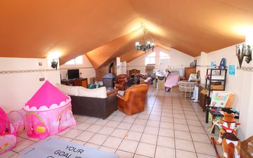 Property slide 44