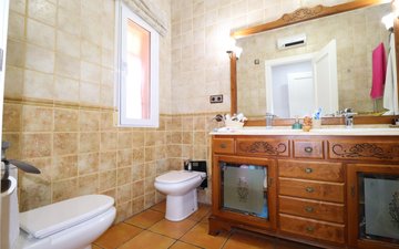 Property slide 33