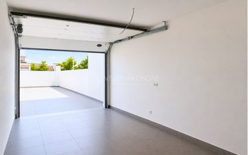 Property slide 18