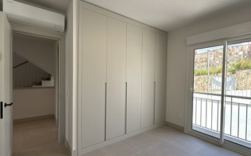 Property slide 24