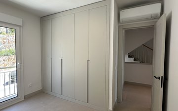 Property slide 22