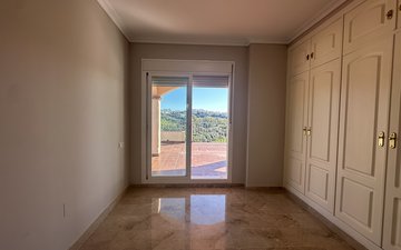 Property slide 40