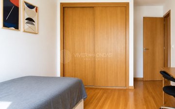 Property slide 16