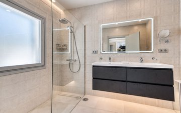Property slide 46
