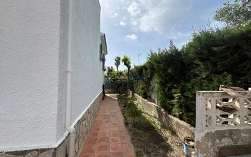 Property slide 4