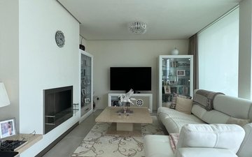Property slide 20