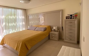 Property slide 39