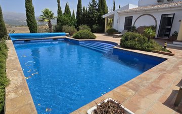 Property slide 10