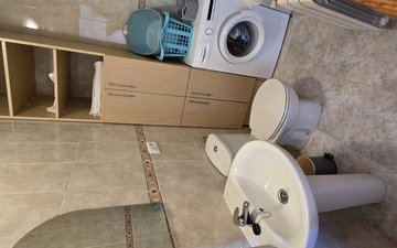 Property slide 32